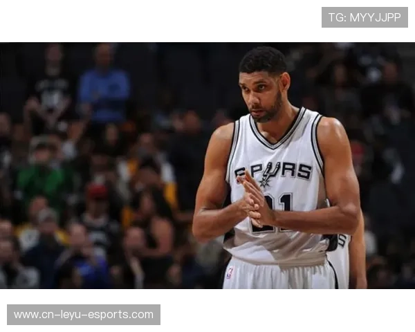 足坛巨星正式宣布离职震惊球迷未来动向成最大关注焦点