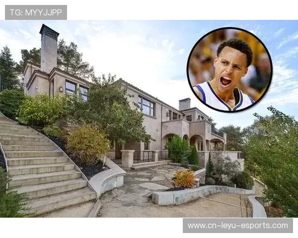 足球球星合租生活揭秘:豪宅背后的友情与竞争的微妙平衡 足球球星合租生活揭秘:豪宅背后的友情与竞争的微妙平衡